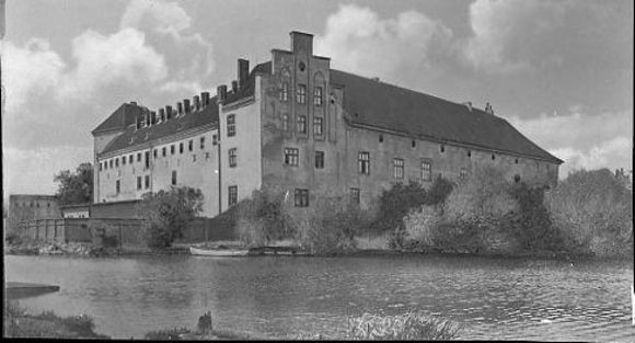6 Negative Lippehne in der Neumark, Schloss, Kirche, Totalansicht
