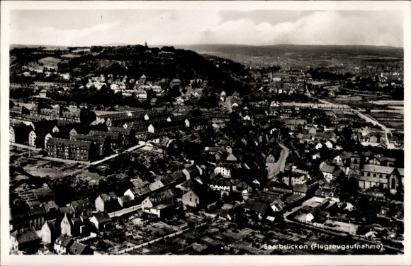 Ak Saarbrücken im Saarland, Fliegeraufnahme