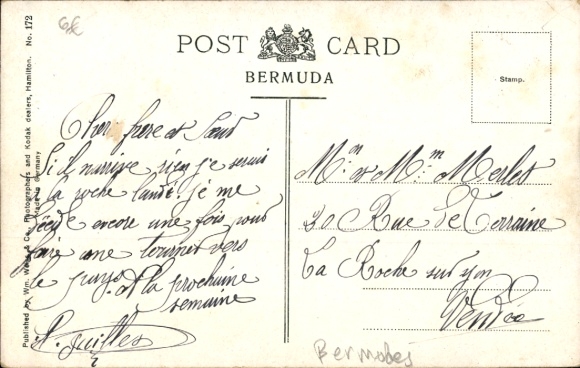 Postcard Hamilton Bermuda, general view of Victoria Street and the AME Church