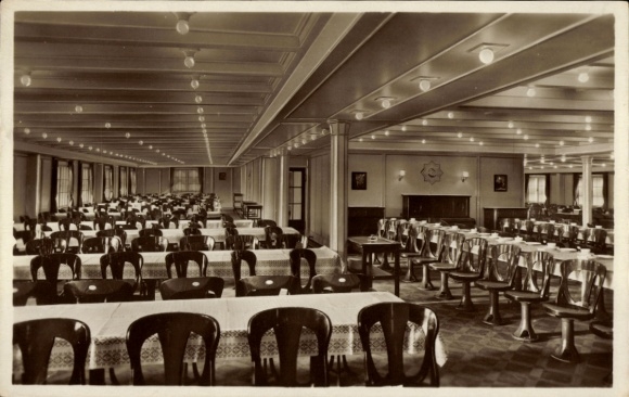 Postcard HSDG Steamer Monte Sarmiento, twin-screw motor ship, one of the two dining rooms