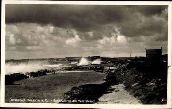 7 old PCs Ostseebad Thiessow on Rügen, various views