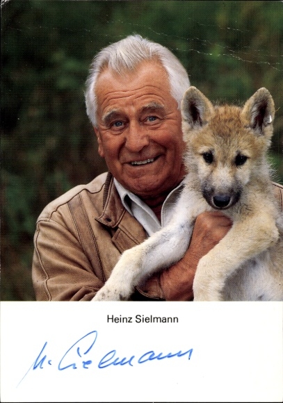 Postcard actor Heinz Sielmann, portrait with puppy, autograph