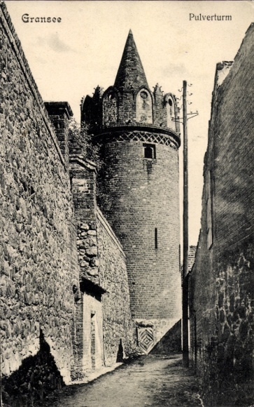 Postcard Gransee in der Mark, Powder Tower, medieval tower, stone wall