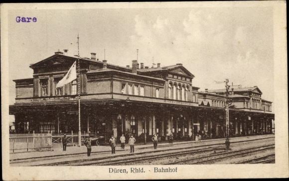 Ak Düren in Nordrhein Westfalen, Bahnhof von der Gleisseite, Bahnsteig