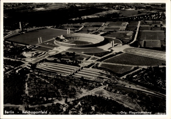 KP Berlin Charlottenburg, zdjęcie lotnicze Reichssportfeld i tarasów stadionu, CJ Frey