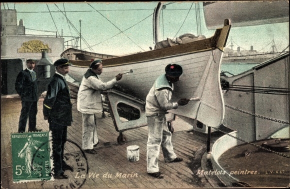 Postcard French sailors paint boat, warship