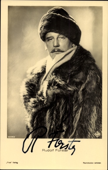 Postcard actor Rudolf Forster, portrait, fur coat, hat, horse, autograph
