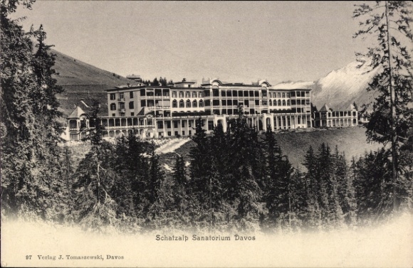 Postcard Davos Canton Graubünden, Schatzalp Sanatorium building, trees, mountain landscape