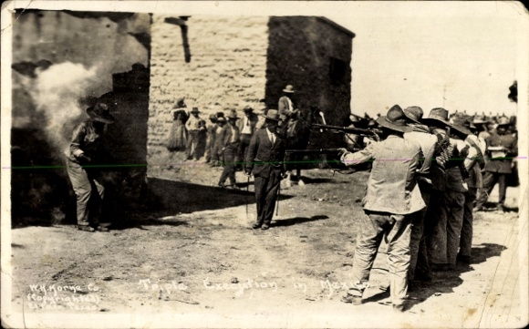 Photo Postcard Mexico, Execution, Revolution