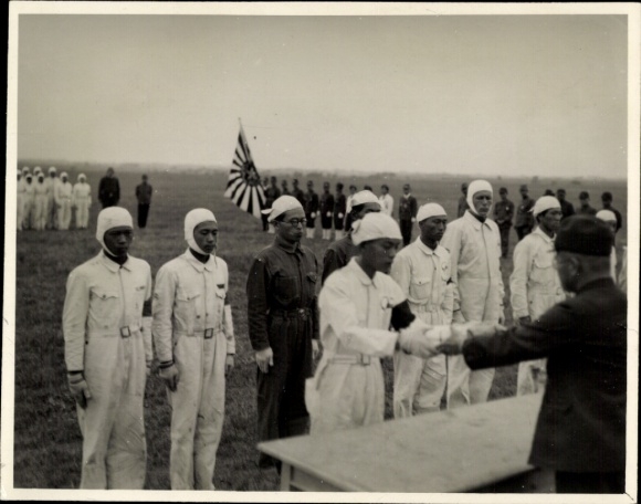 Photo Manchukuo State of Manchu, gliding, gliding competition in Hainking, award ceremony