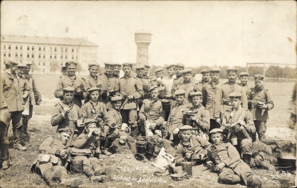 Photo Postcard military training area Lager Lechfeld, German soldiers in uniform, KB Inf. Rgt. 15, Abkochen