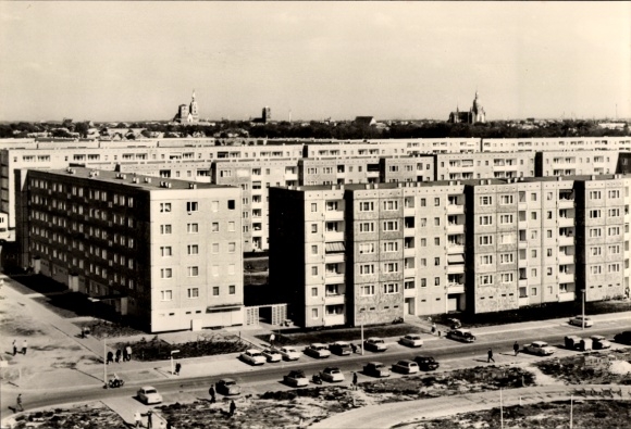 Ak Knieper-West Stralsund in Vorpommern, Neuer Stadtteil Knieper-West III, Ausblick auf die Altst