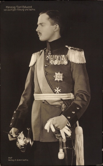 Ak Herzog Carl Eduard Herzog von Sachsen Coburg und Gotha, Portrait in Uniform 