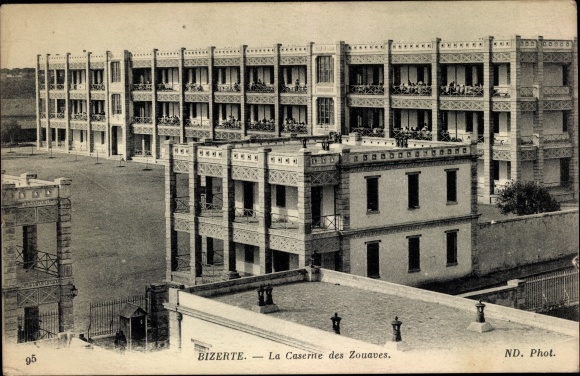 Postcard Bizerte Tunesien, The Barracks of the Zouaves, Kaserne