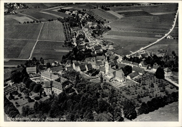 Ak Oberstadion in Oberschwaben, Luftaufnahme von  ländliche Umgebung, Häuser, Straßen