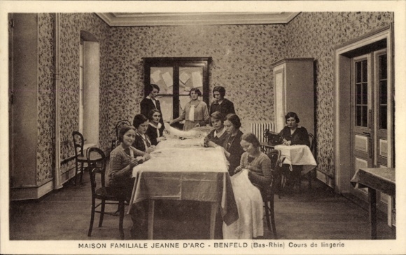 Postcard Benfeld Alsace Bas Rhin, Family House of Joan of Arc, Lingerie Course