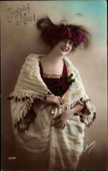 Postcard Christmas, woman with hat, portrait