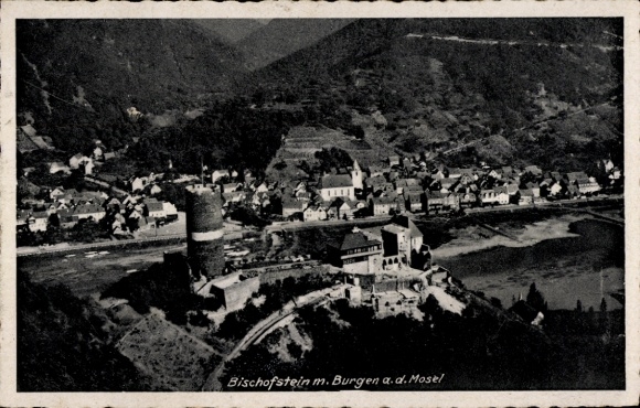 Postcard Lasserg Münstermaifeld on the Moselle, Bischofstein Castle, aerial photo