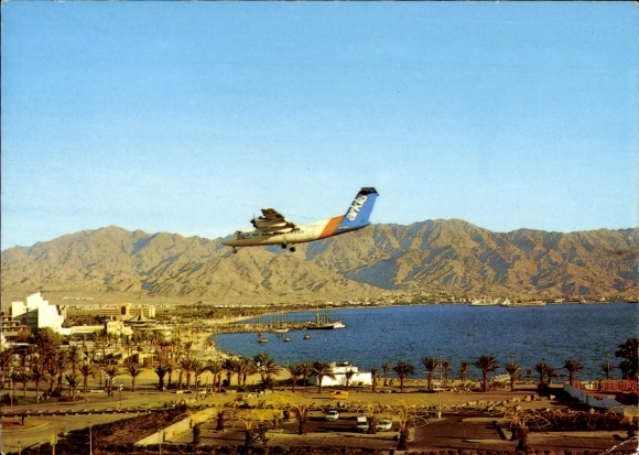 Postcard Eilat Israel, passenger aircraft Arkia, de Havilland Canada DHC-7, on approach