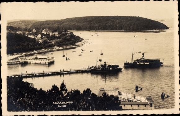 PC Glücksburg on the Baltic Sea, bay, steamer