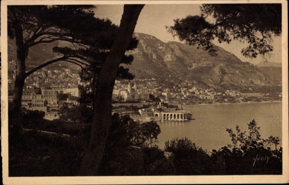 Ak Monte Carlo Monaco, Blick auf  Küstenlandschaft, Gebäude, Berge