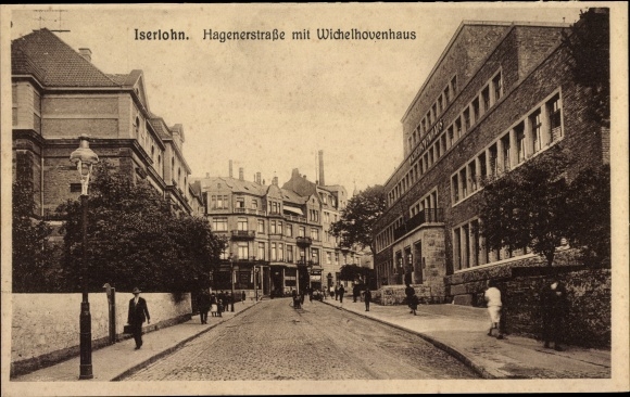 Postcard Iserlohn Märkischer Kreis, Hagenerstrasse with Wichelhovenhaus