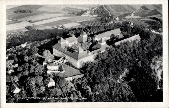 Ak Augustusburg im Erzgebirge, Fliegeraufnahme