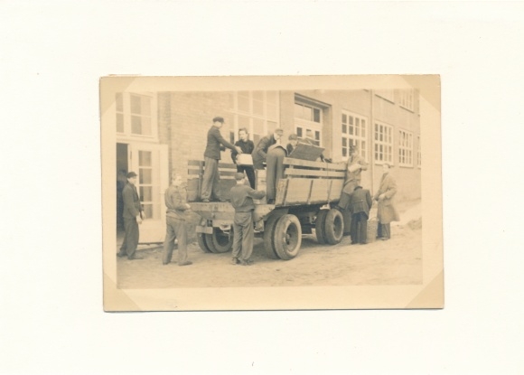 Photo Boizenburg an der Elbe, Elbe shipyard vocational school, truck