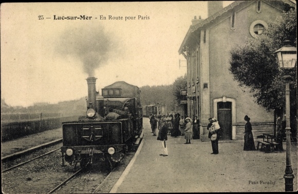 PC Luc sur Mer Calvados, En Route pour Paris, train station, track side, steam engine