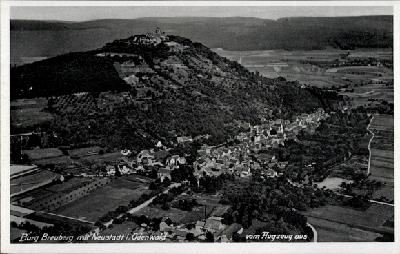 Ak Neustadt Breuberg im Odenwald, Burg Breuberg, Fliegeraufnahme