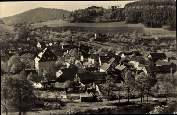 Ak Reschwitz Saalfelder Höhe Saalfeld an der Saale Thüringen, Ortsansicht mit Kirche