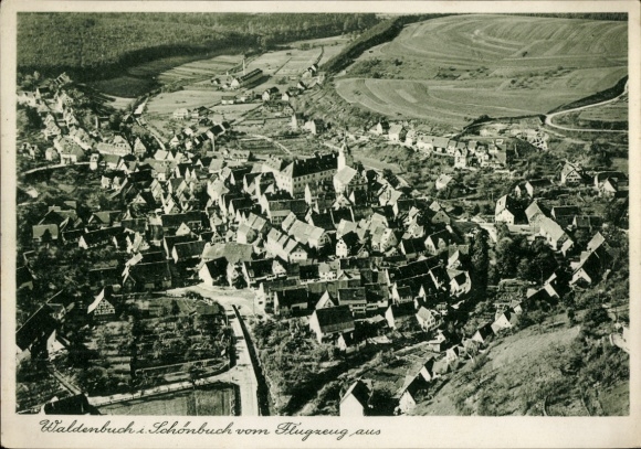 Ak Waldenbuch im Schönbuch Württemberg, Luftaufnahme von   Architektur, ländliche Umgebung