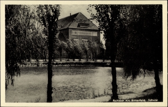 Postcard Roitzsch Sandersdorf Brehna Saxony Anhalt, school