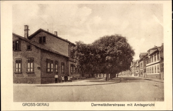 Postcard Groß Gerau in Hesse, Darmstädterstrasse with district court