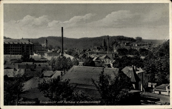 Postcard Waldheim in Central Saxony, general view, town hall, state institute