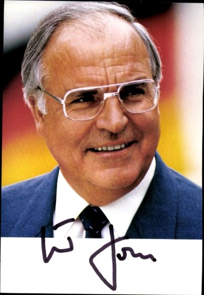 Postcard Chancellor Helmut Kohl, portrait, autograph