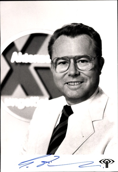 Ak Schauspieler, Fernsehmoderator Eduard Zimmermann, Aktenzeichen XY ungelöst, Portrait, Autogramm