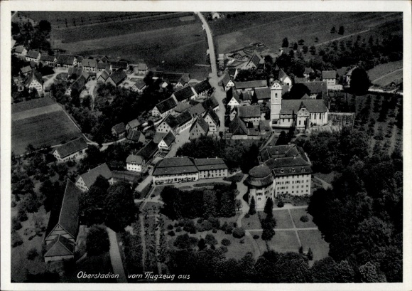 Ak Oberstadion in Oberschwaben, Luftaufnahme von  zahlreiche Gebäude sichtbar