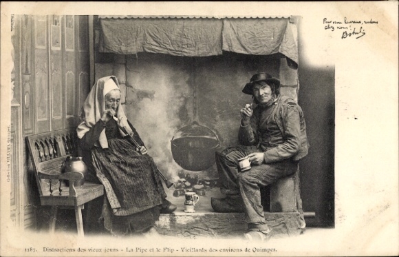 Postcard Quimper, couple in Breton folk costumes, woman smoking