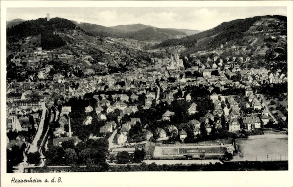 Ak Heppenheim an der Bergstraße, Panoramablick auf Heppenheim, grüne Hügel, Stadtlandschaft
