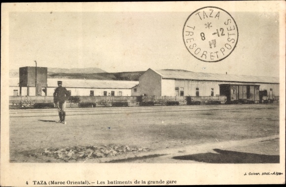 Postcard Taza Marokko, The buildings of the main station