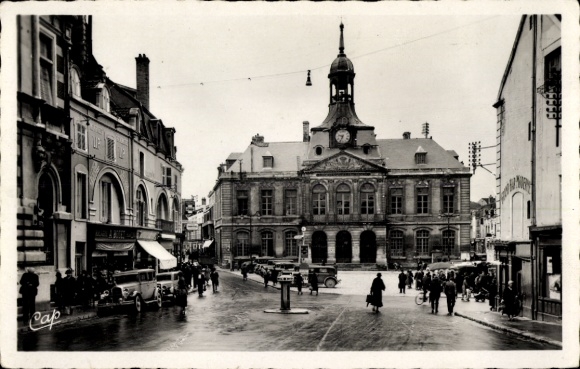 KP Chaumont Haute-Marne, Ratusz Architektury, Widok z ulicy