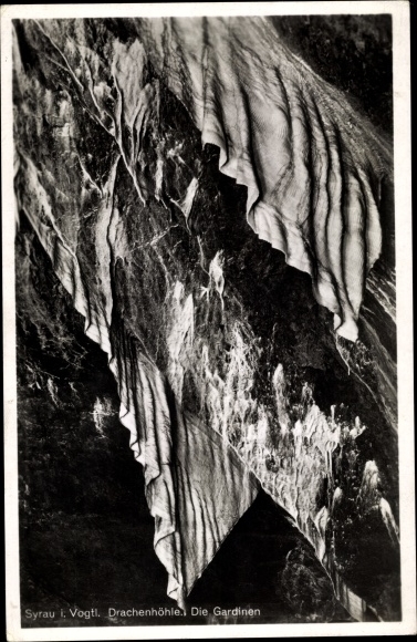 Ak Syrau Rosenbach Vogtland, Drachenhöhle, Gardinen