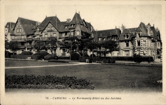 CPA Cabourg Calvados, Normandy-Hótel vu des Jardins