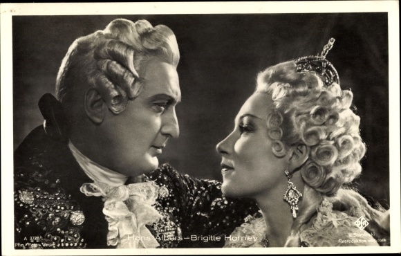 Postcard actor Hans Albers, actress Brigitte Horney, portrait, A 3728/1