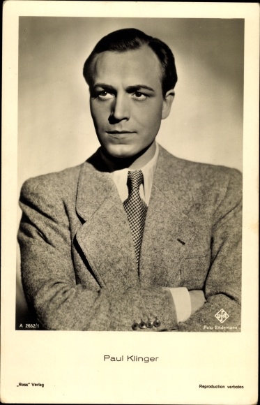 Postcard actor Paul Klinger, portrait in a suit, Ross Verlag A 2662 1, Ufa Film