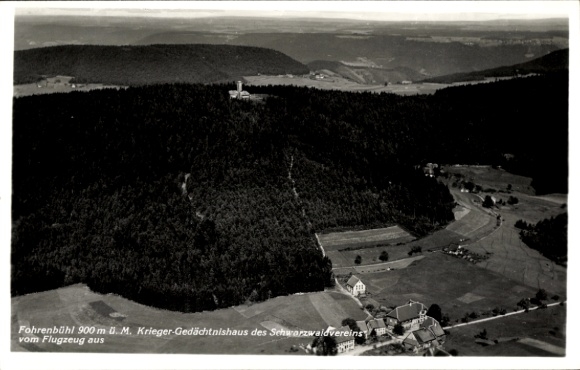 Ak Fohrenbühl Lauterbach im Schwarzwald, Luftaufnahme,  Krieger-Gedächtnishaus, Schwarzwald