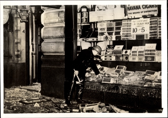 Photo Hoffmann, IRA Irish Republican Army bomb destroys shop in England, June 1939