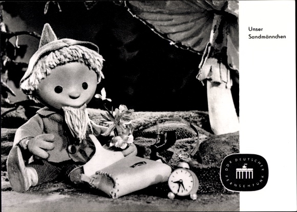 Postcard Our Sandman, Sandman, GDR children&#39;s television, alarm clock, mushroom, S 8/36