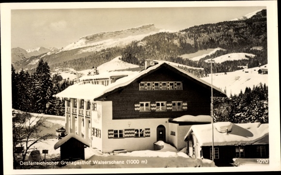 Postcard Riezlern Mittelberg in Vorarlberg, Grenzgasthof Walserschanz, winter view